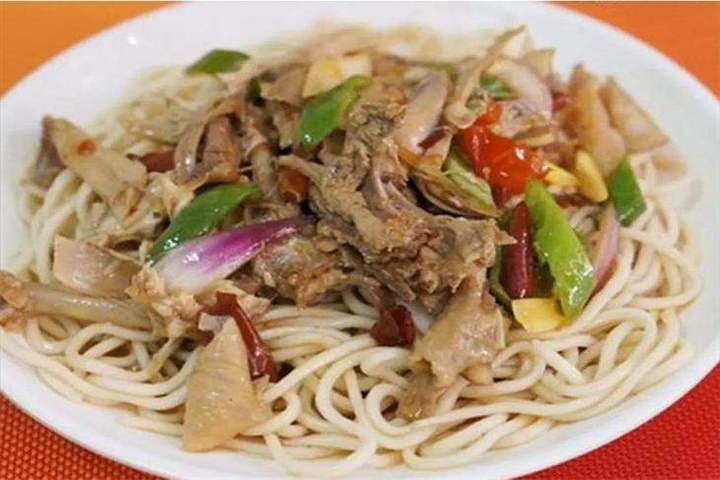 椒麻鸡拌面